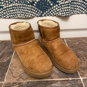 UGG Classic Mini Boots